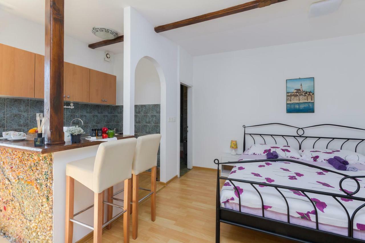 Studio Apartman Ela Pula Extérieur photo