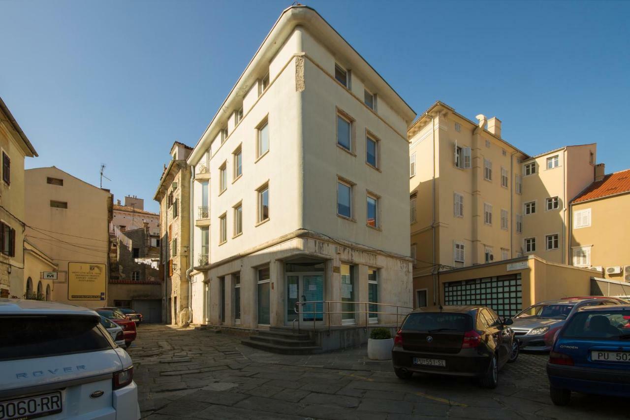 Studio Apartman Ela Pula Extérieur photo